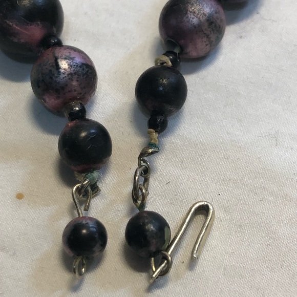 Vintage Costume Jewelry Necklace with Matching Clip on Earrings Pink/Purple - Picture 9 of 13